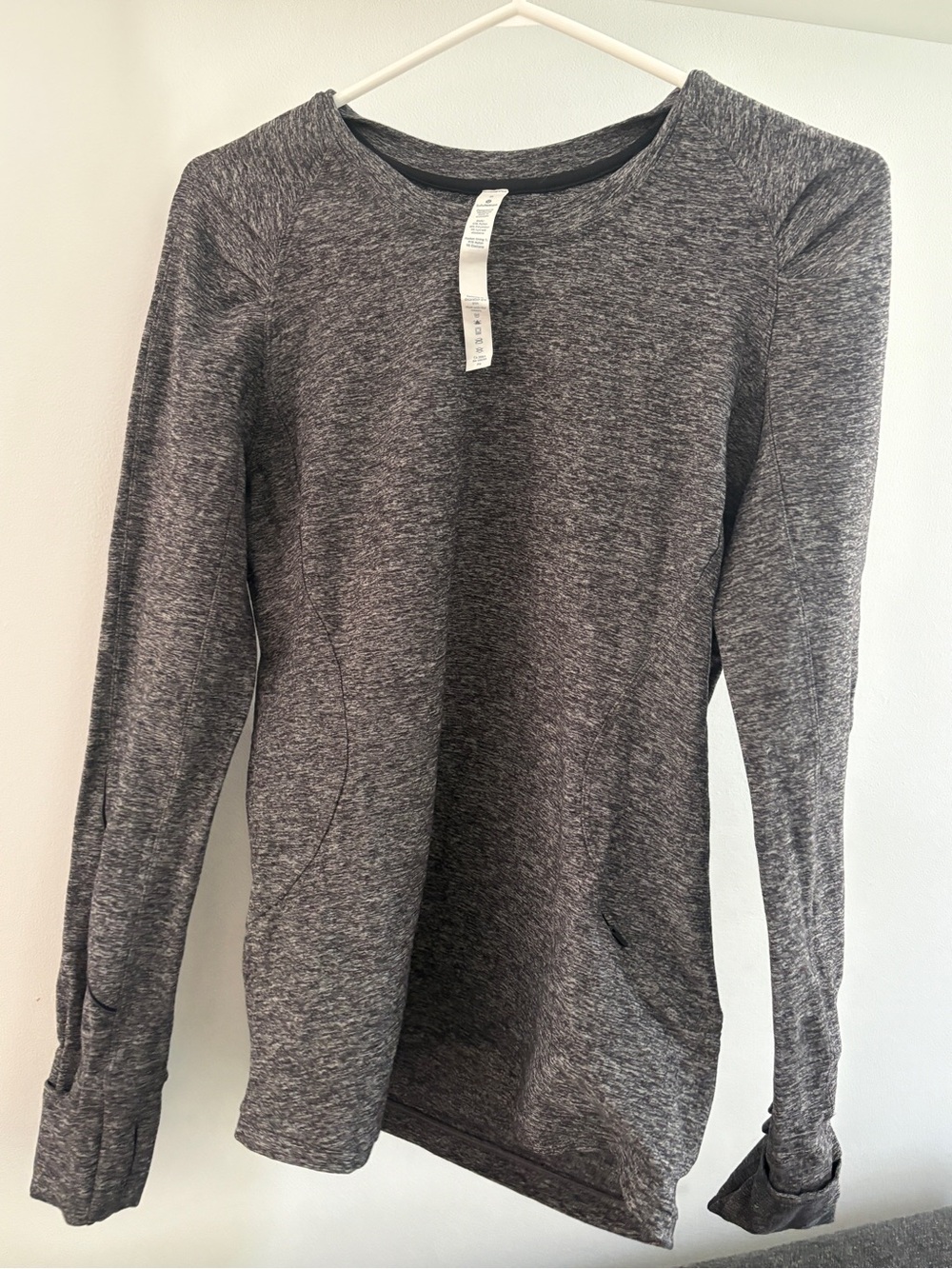lululemon athletica Heathered Charcoal Gray Long Sleeve Top